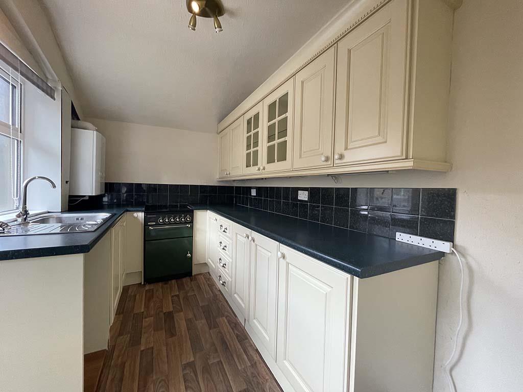 2 bedroom end terrace house SSTC in Barnoldswick - IMG_6066.jpg
